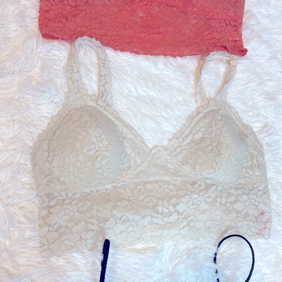 *Final Price. Bundle & Save!* Bundle of 3 Large Bralettes - Picture 3 of 5